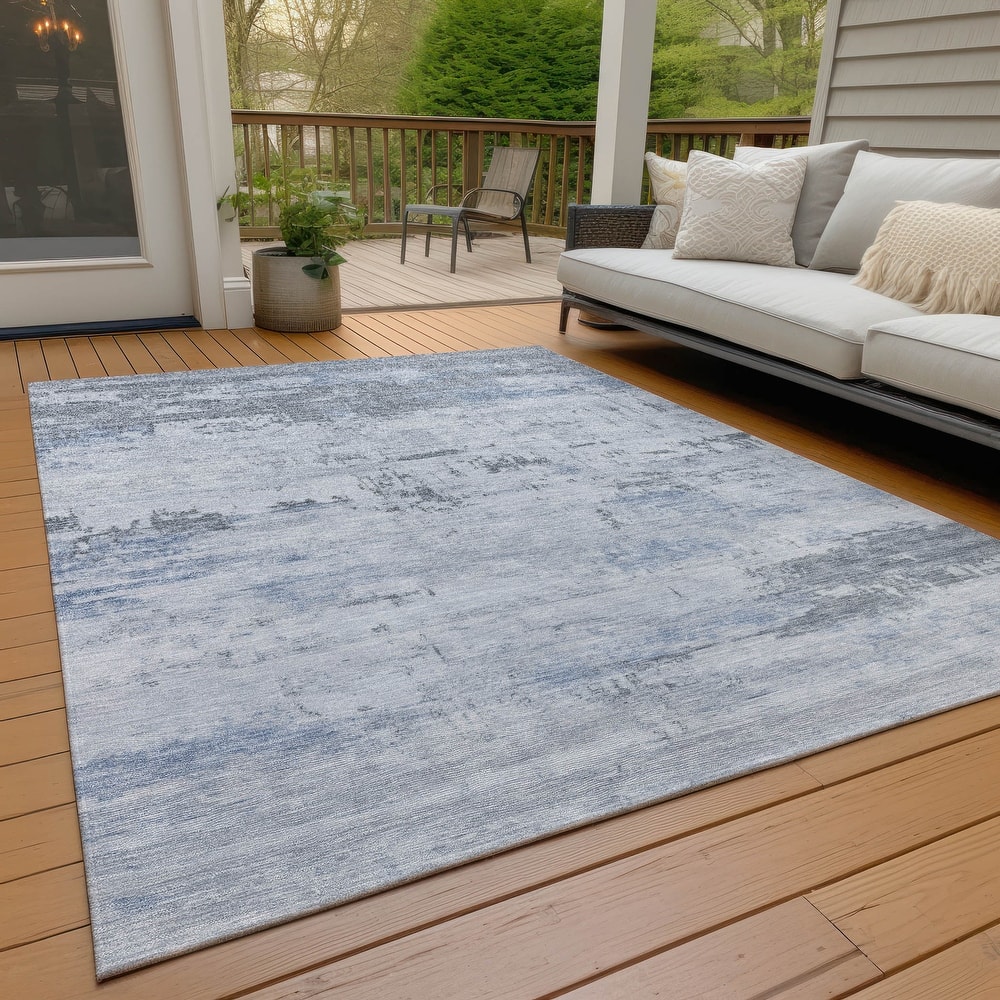 Machine Washable Indoor/Outdoor Abstract Allure Chantille Rug