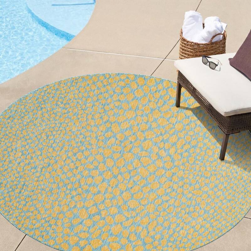 Outdoor Zrand Collection Area Rug - Yellow and Aqua - 6'7" Round