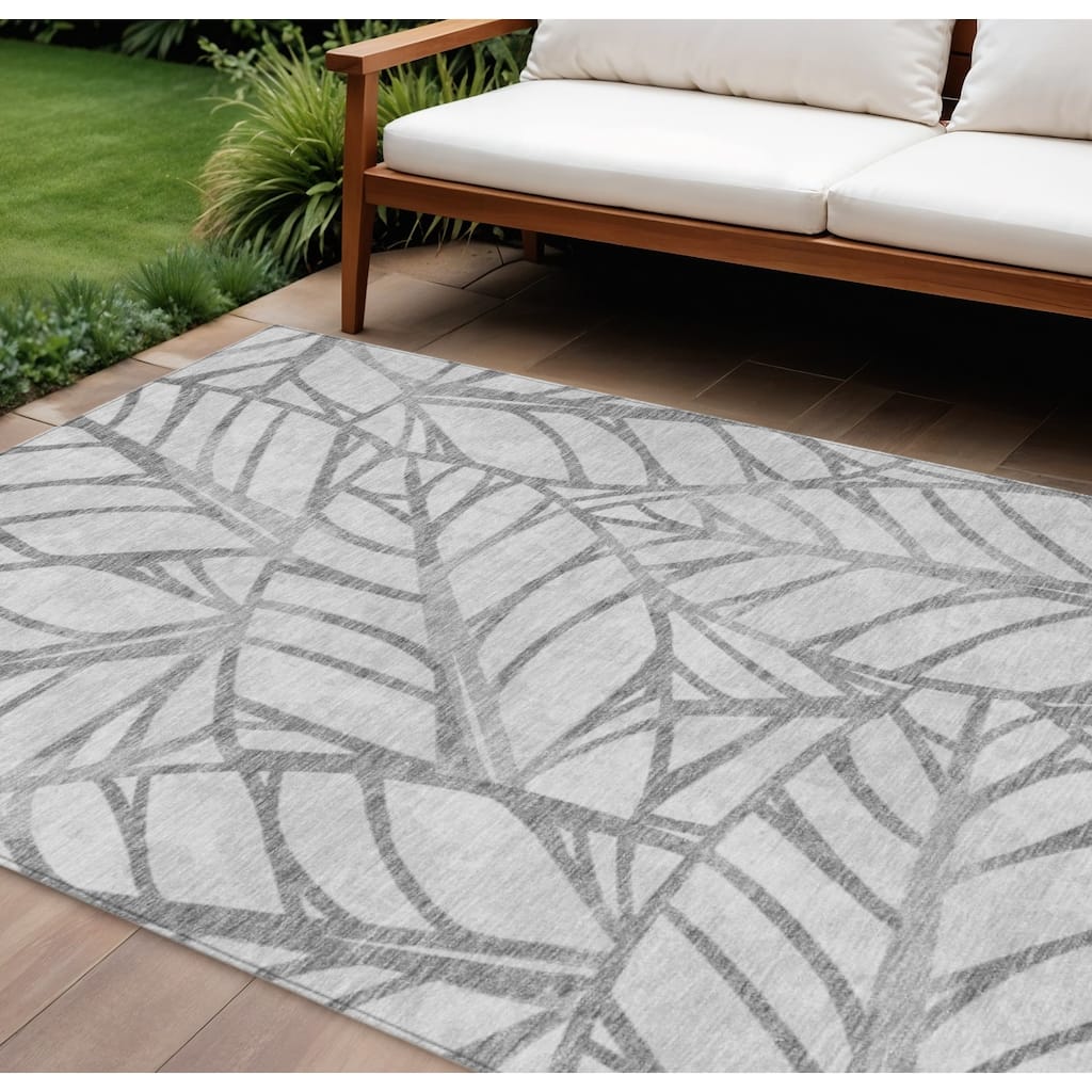 HomeRoots Floral Transitional Rectangle Outdoor Rug