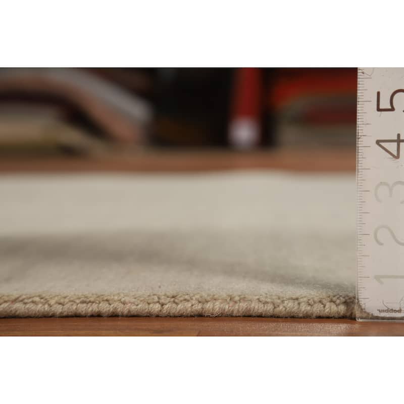 Hand Knotted Oriental 100% Wool Carpet Tribal Animal Pictorial Beige & Ivories Gabbeh Area Rug - 7' 7'' X 5' 4''