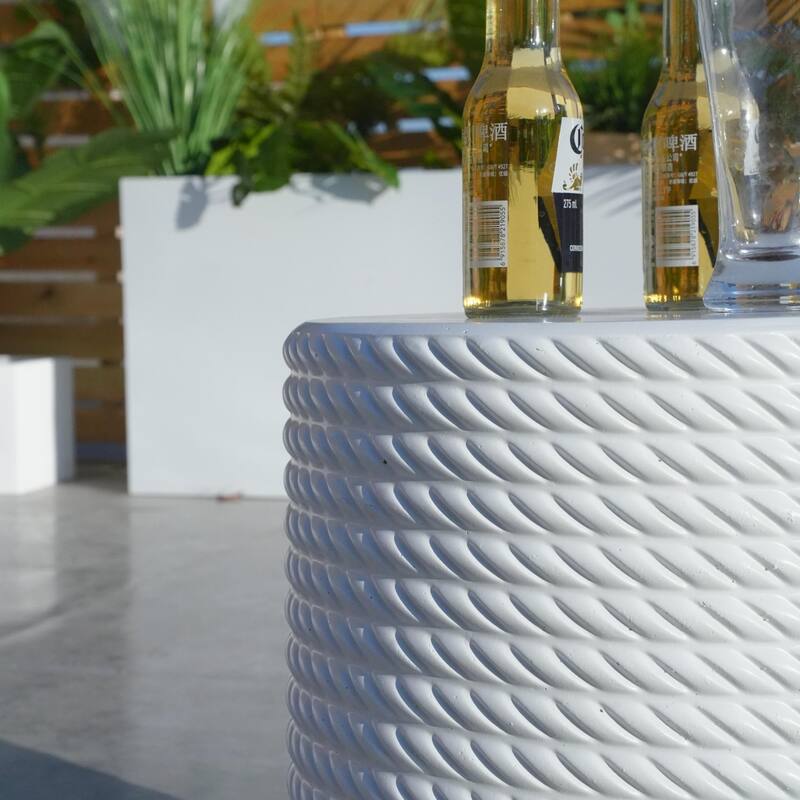 3-piece Outdoor Aluminum Sofa Set with Sponge-filled Cushion and Coffee Table
