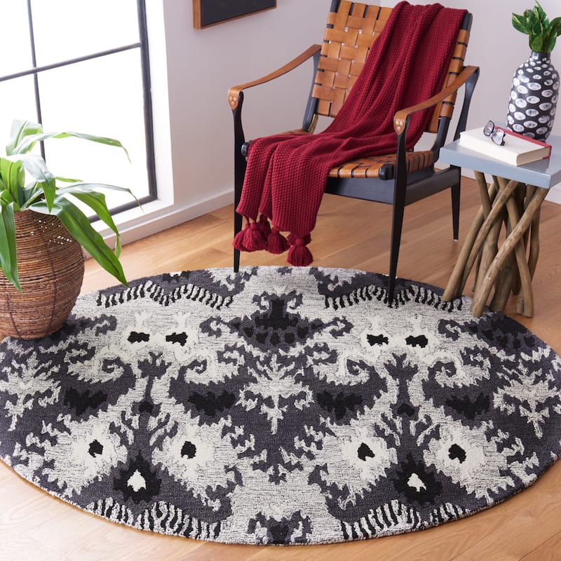 SAFAVIEH Handmade Ikat Engeltje Bohemian Wool Rug - 6' Round - Grey/Black
