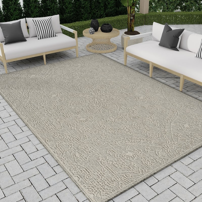 Nautica Indoor/Outdoor Modern Geometric Beige/Gray High-Low Rug