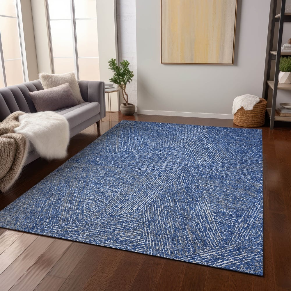 Machine Washable Indoor/ Outdoor Solid Geo Chantille Rug