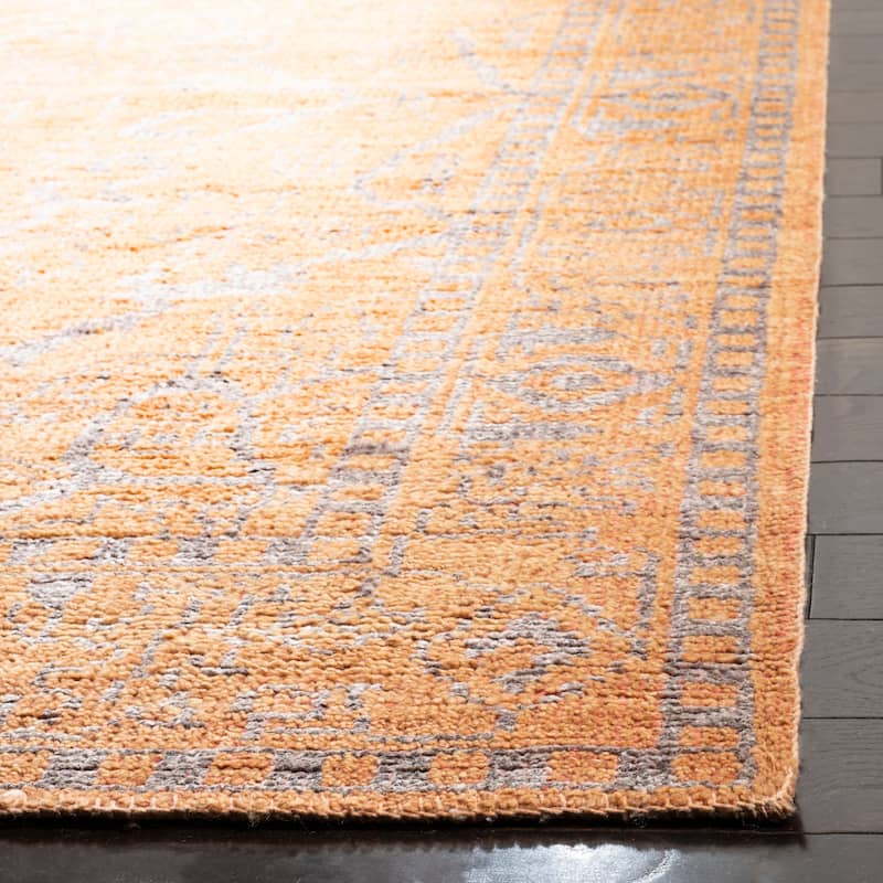 SAFAVIEH Hand-knotted Stone Wash Ursl Modern Wool Rug