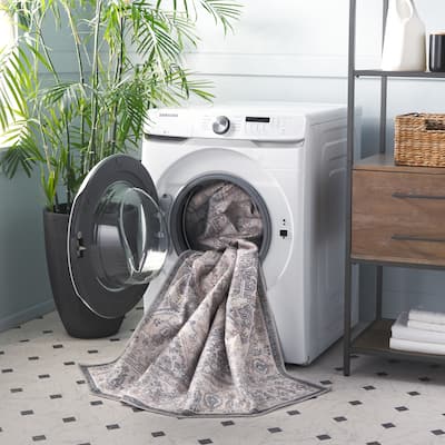 SAFAVIEH Arizona Guilaine Machine Washable Slip Resistant Rug