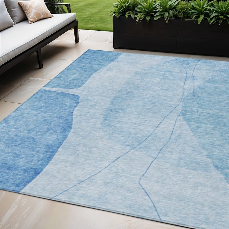 HomeRoots Abstract Transitional Rectangle Outdoor Rug - 5' X 8'