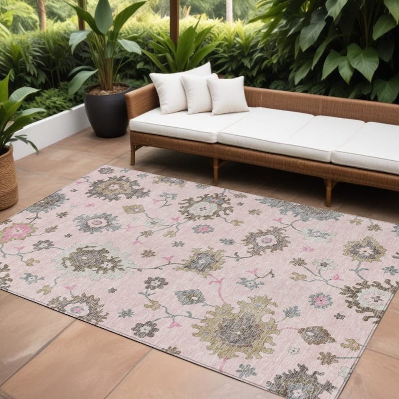 HomeRoots Floral Traditional Rectangle Outdoor Rug - 9' X 12'
