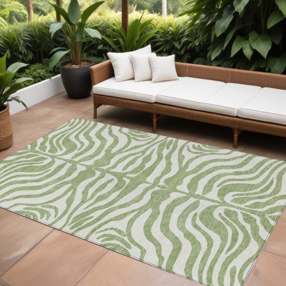 HomeRoots Animal Print Transitional Rectangle Outdoor Rug