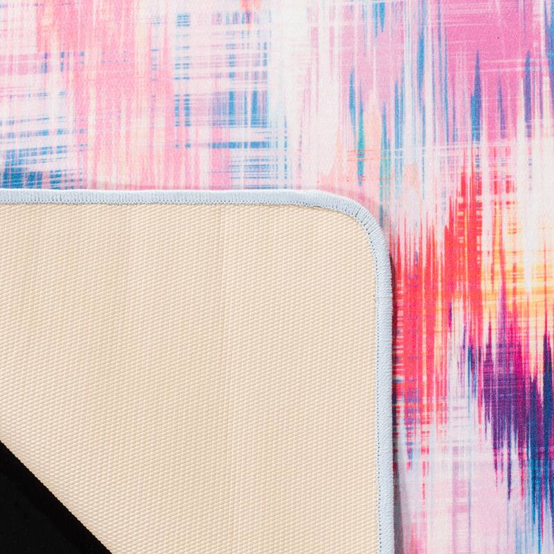 SAFAVIEH Daytona Machine Washable Slip Resistant Lehti Graphic Abstract