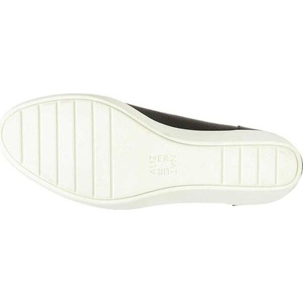 naturalizer sam wedge