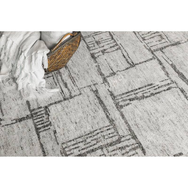 Exquisite Rugs Aldridge Hand-Knotted New Zealand Wool/Bamboo Silk Ivory/Charcoal Area Rug