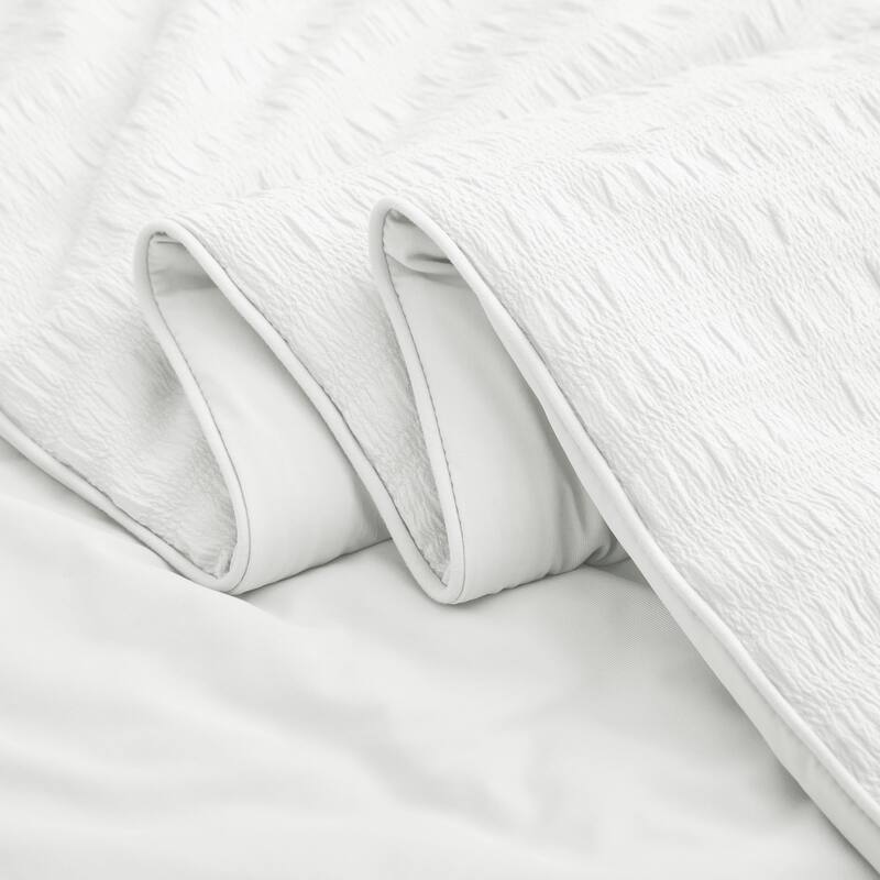 Lightweight Cooling Reversible Bed Blanket, Breathable Seersucker Comforter for Hot Sleepers