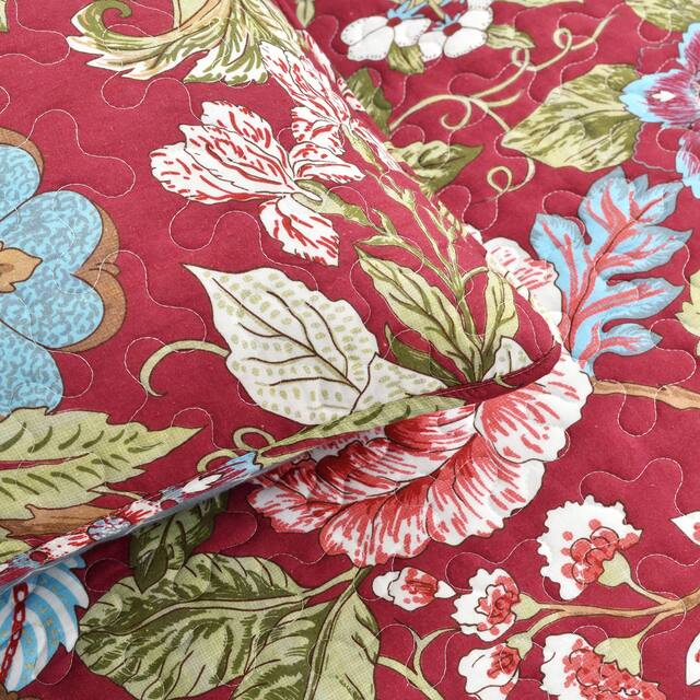 The Curated Nomad Chorro 3-piece Quilt Set