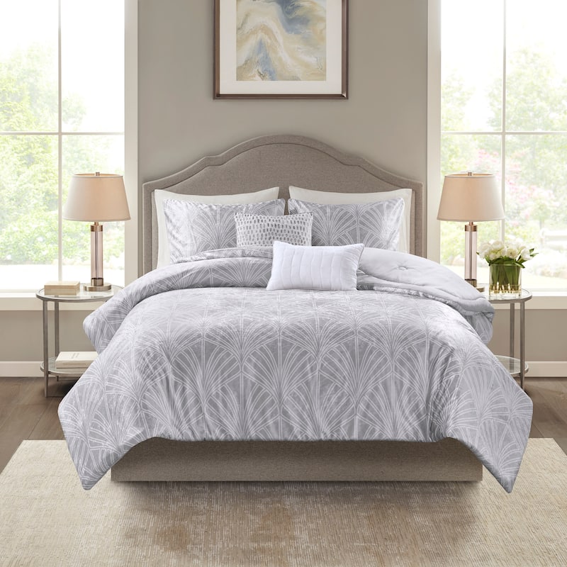 Beautyrest Kiona Silver/ Champagne 5 Piece Crushed Velvet Comforter Set - Silver - Full - Queen