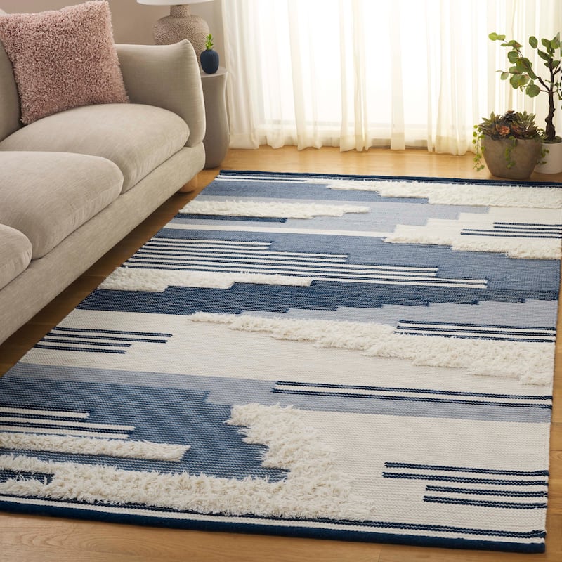 SAFAVIEH Handmade Kenya Jozefa Southwestern Rustic Wool Rug