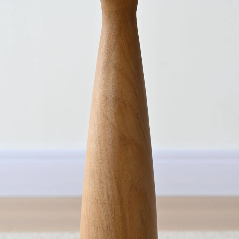 Round Pedestal Dining Table