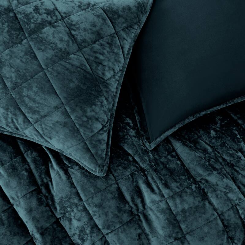 Beaute Living Diamond Velvet 3 Piece Quilt Set