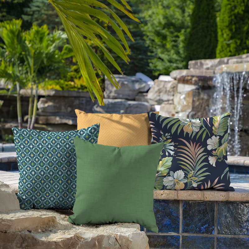 ARDEN Throw Pillow