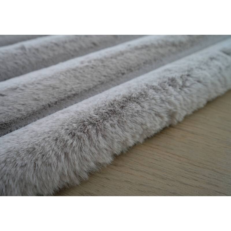 Madrid Collection Ultra Soft Ribbed Faux Fur Area Rug