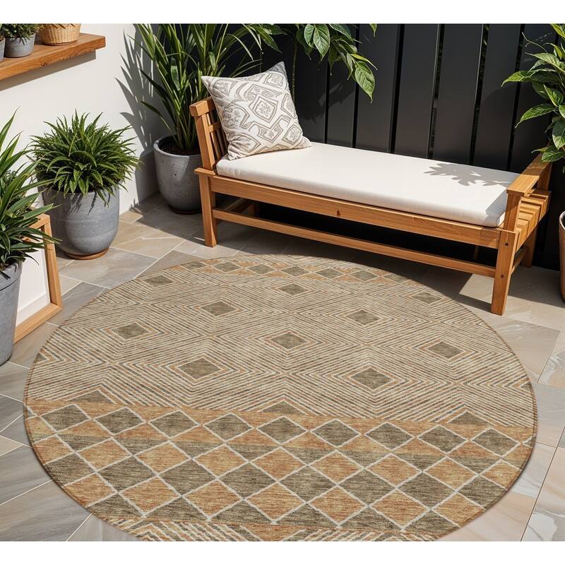 HomeRoots Geometric Transitional Rectangle Outdoor Rug - 8' Round