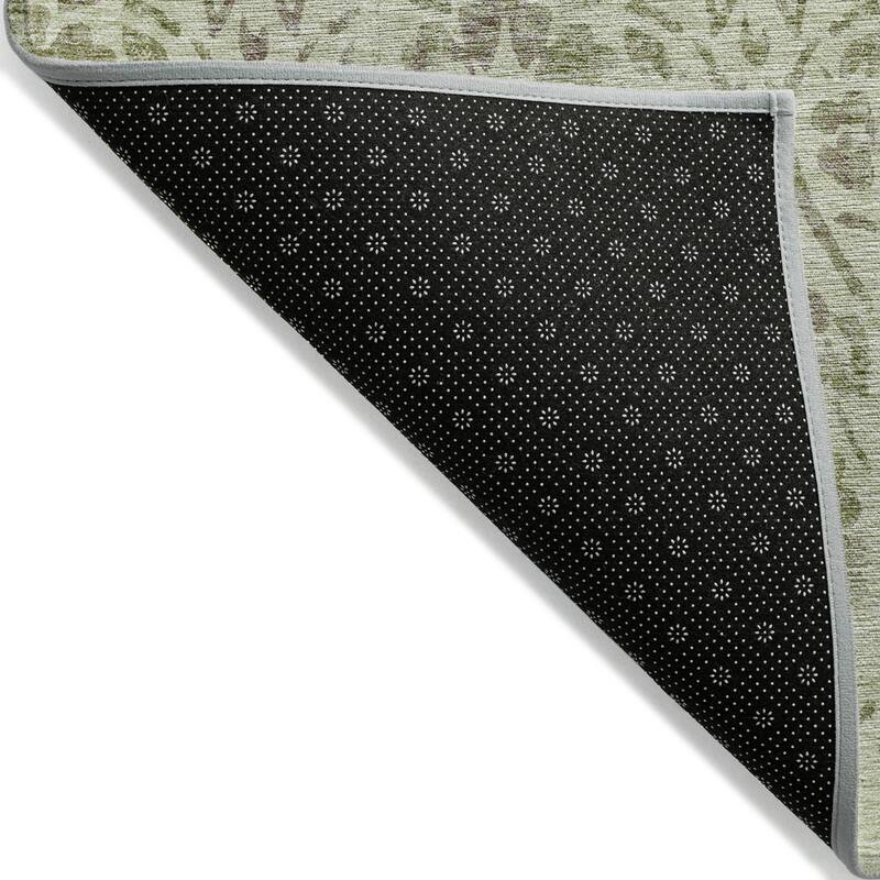 Machine Washable Indoor/ Outdoor Chantille Distressed Traditional Rug