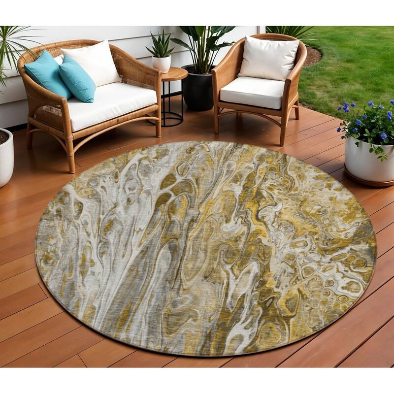 HomeRoots Abstract Contemporary Rectangle Outdoor Rug - 8' Round
