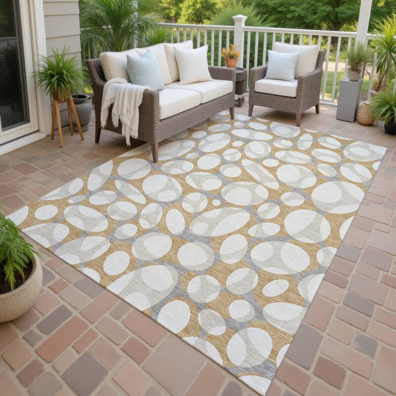 Machine Washable Indoor/ Outdoor Contemporary Saline Chantille Rug - Gold - 9' x 12'