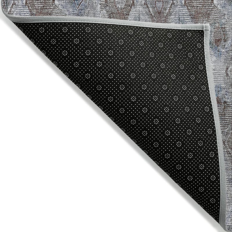HomeRoots Geometric Traditional Rectangle Outdoor Rug