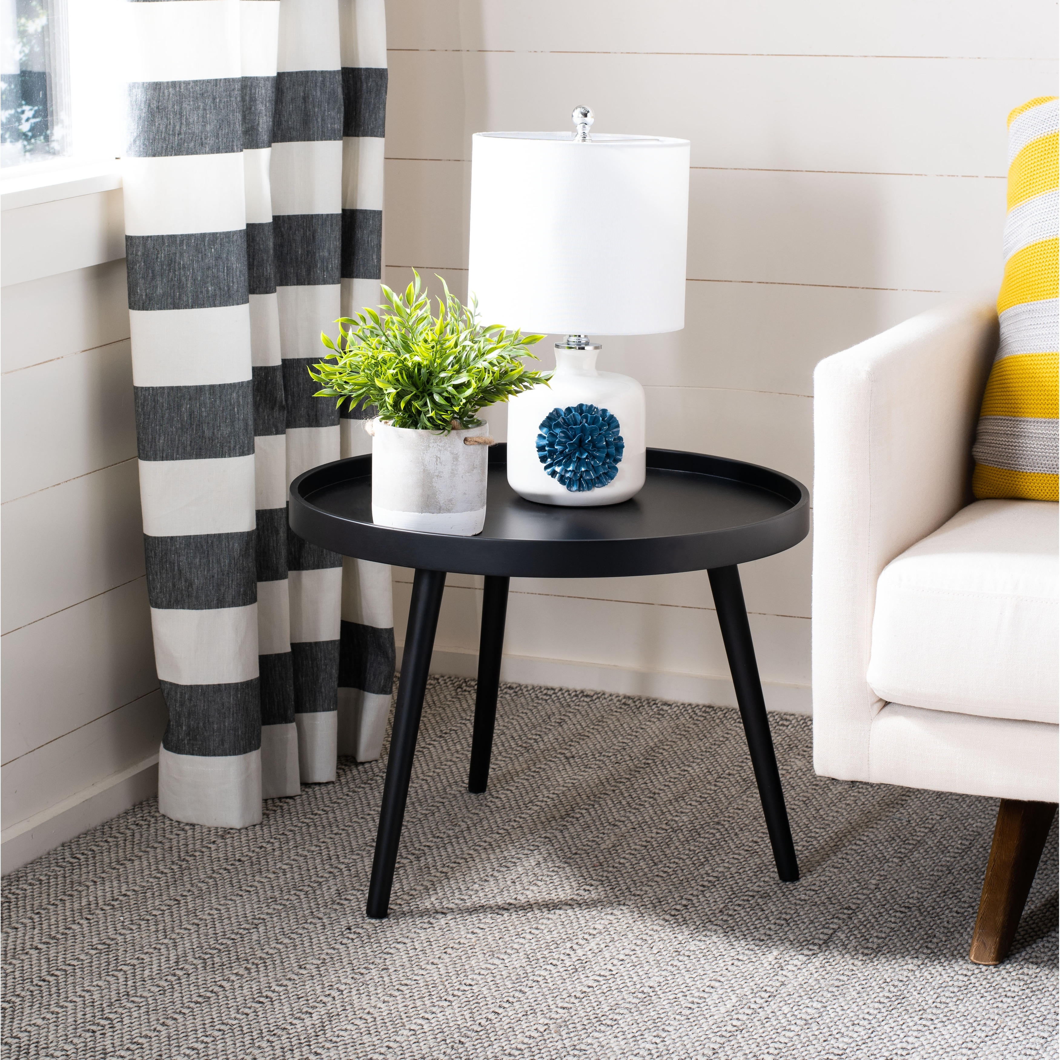 SAFAVIEH Luissa Round Tray Top Side Table - 23.6" x 23.6" x 17.7" - 23.6" x 23.6" x 17.7" - 24Wx24Dx18H