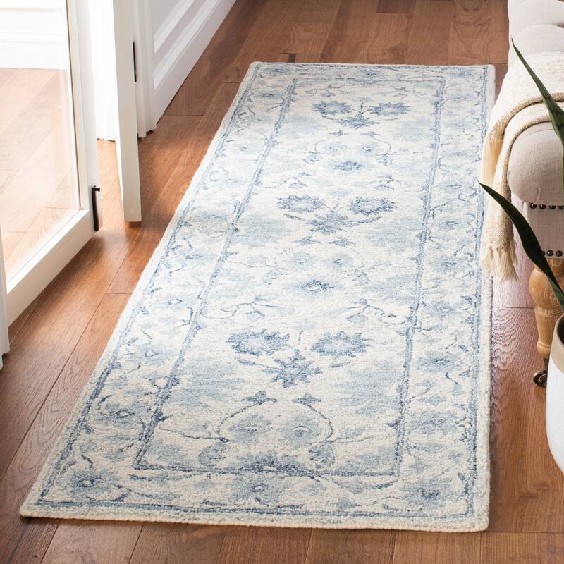 SAFAVIEH Handmade Micro-Loop Gertraut Wool Rug - 2'3" x 8' Runner - Blue/Ivory