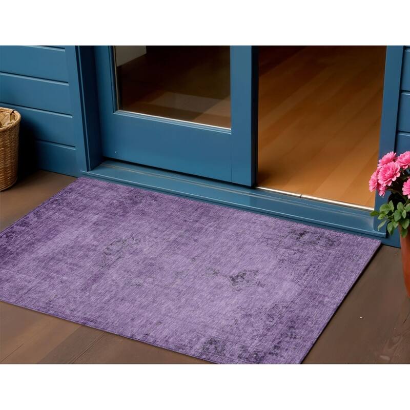 HomeRoots Oriental Traditional Rectangle Outdoor Rug - 3' x 5'