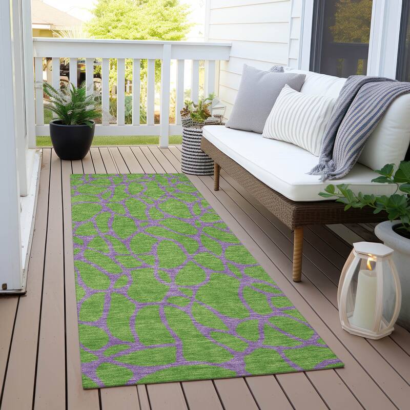 Machine Washable Indoor/ Outdoor Contemporary Chantille Rug - Lime - 2'3" x 7'6"
