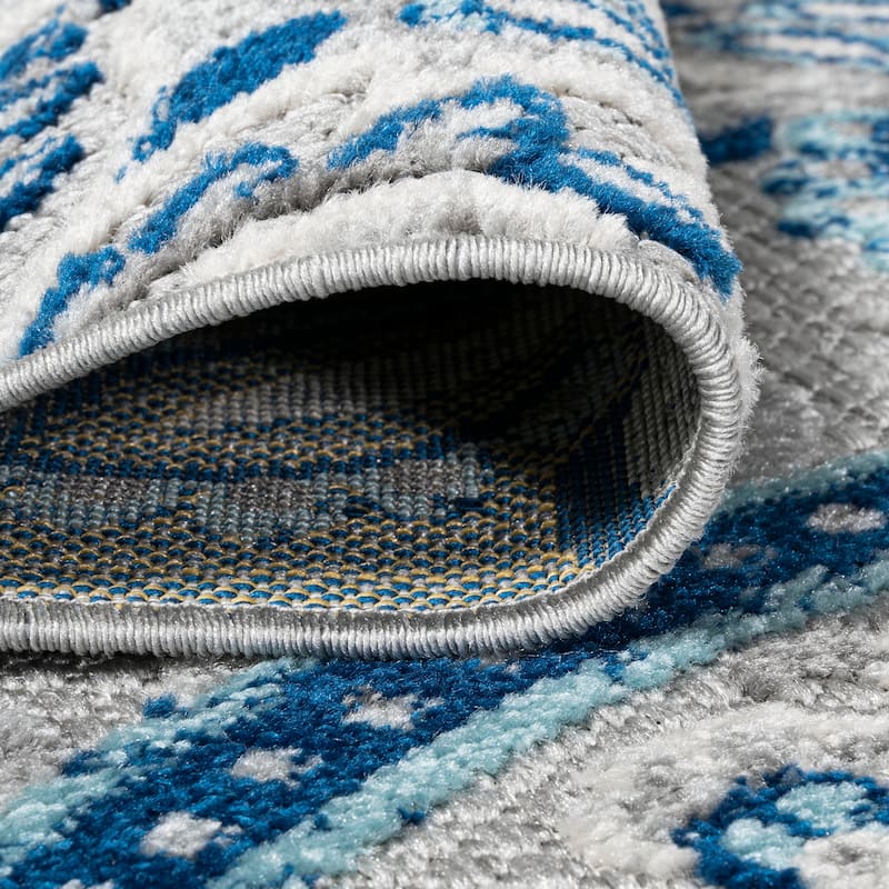 JONATHAN Y Lucena Paisley High-Low Indoor/Outdoor Area Rug