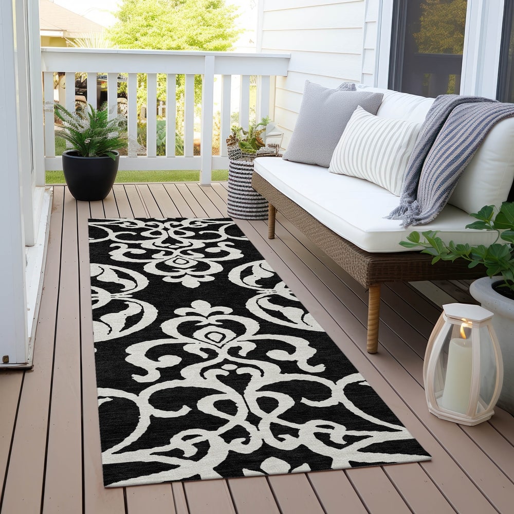 Machine Washable Indoor/ Outdoor Damask Glam Chantille Rug