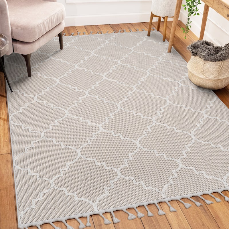 LOOM & LUXE Collection Ivory/Trellis Indoor/Outdoor Area Rug