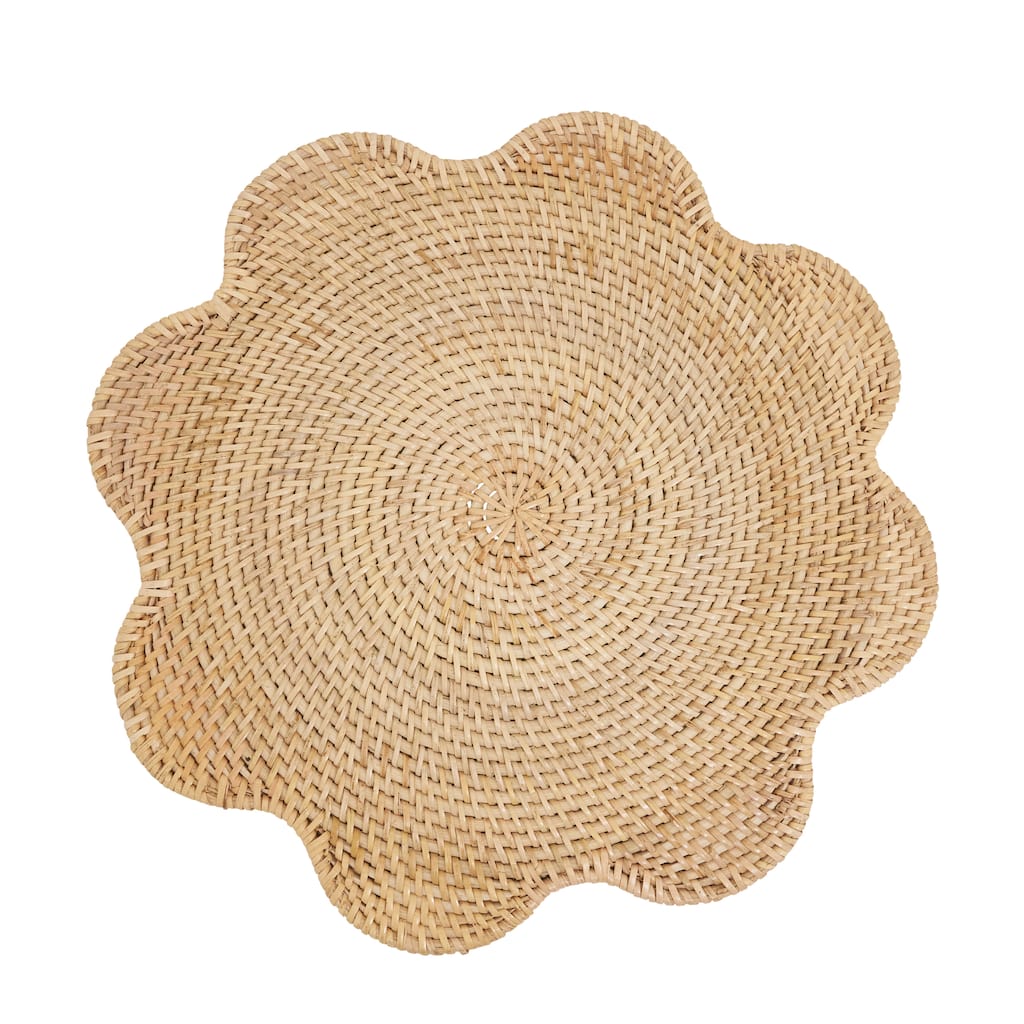Scalloped Rattan Round Placemats (Set of 4) - Handwoven Natural Fiber Design for Dining, Entertaining & Table Settings, 15"