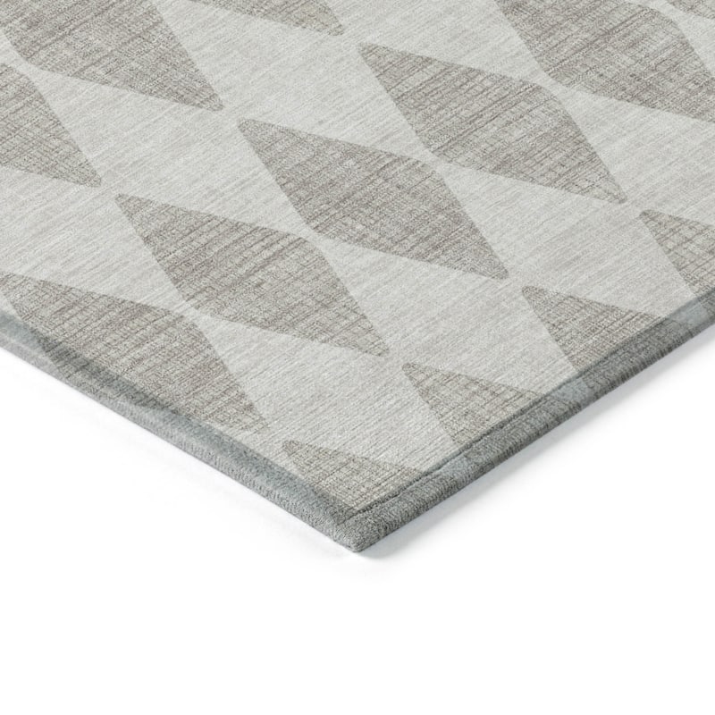 HomeRoots Geometric Transitional Rectangle Outdoor Rug