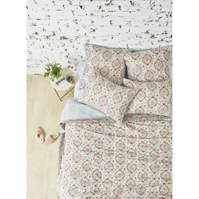 Freddie Hibiscus Queen Quilt