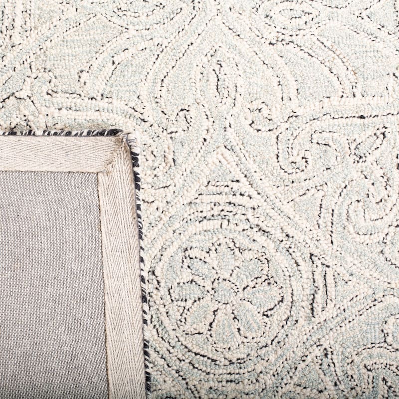 SAFAVIEH Handmade Micro-Loop Ildefonsa Wool Rug