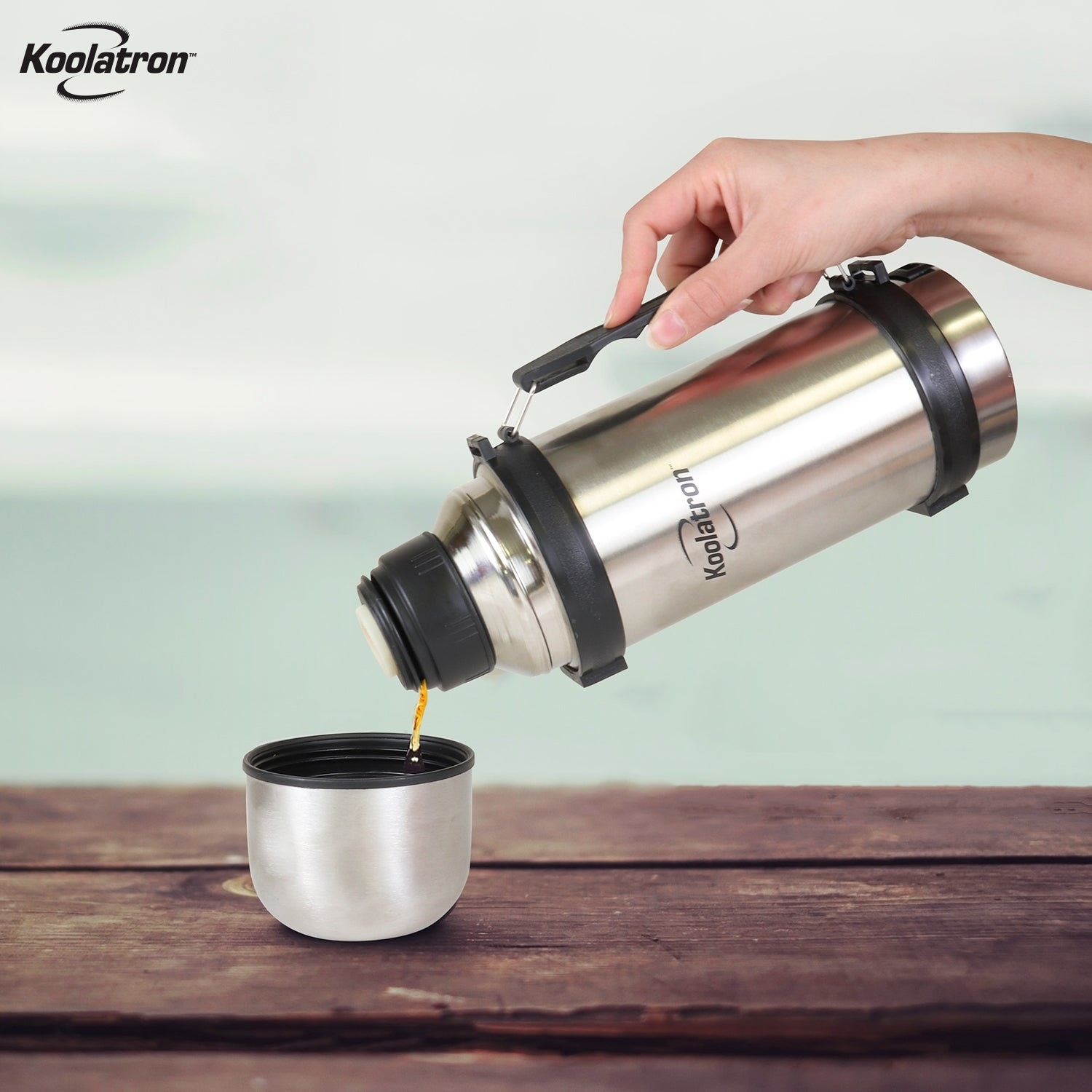 https://ak1.ostkcdn.com/images/products/is/images/direct/b814f1df64ee0d2a62f4afb7c12a37854daeec8d/Koolatron-12V-Insulated-Vacuum-Flask-with-Heater%2C-1L-Stainless-Steel.jpg