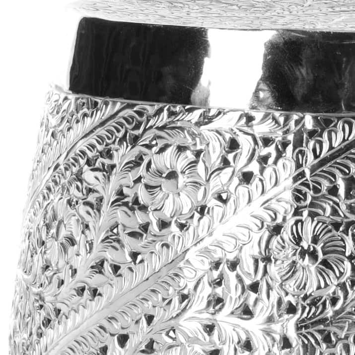 SAFAVIEH Ottaviana Etched Silver Nickel Decorative Accent Stool - 16.5" x 16.5" x 18.9" - 17Wx17Dx19H