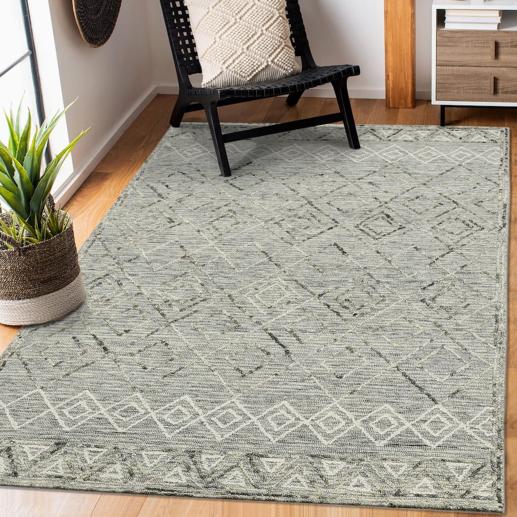Bakari Parsall Light Gray Hand-Hooked Wool Area Rug
