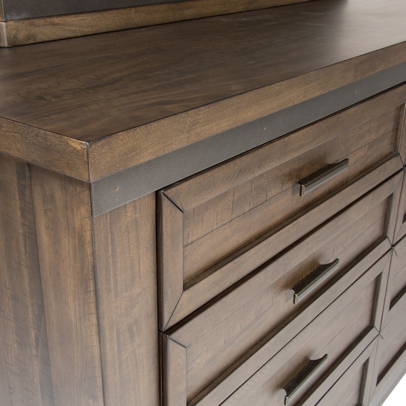 Thornwood Hills Rock Beaten Gray with Saw Cuts Queen Panel Bed
