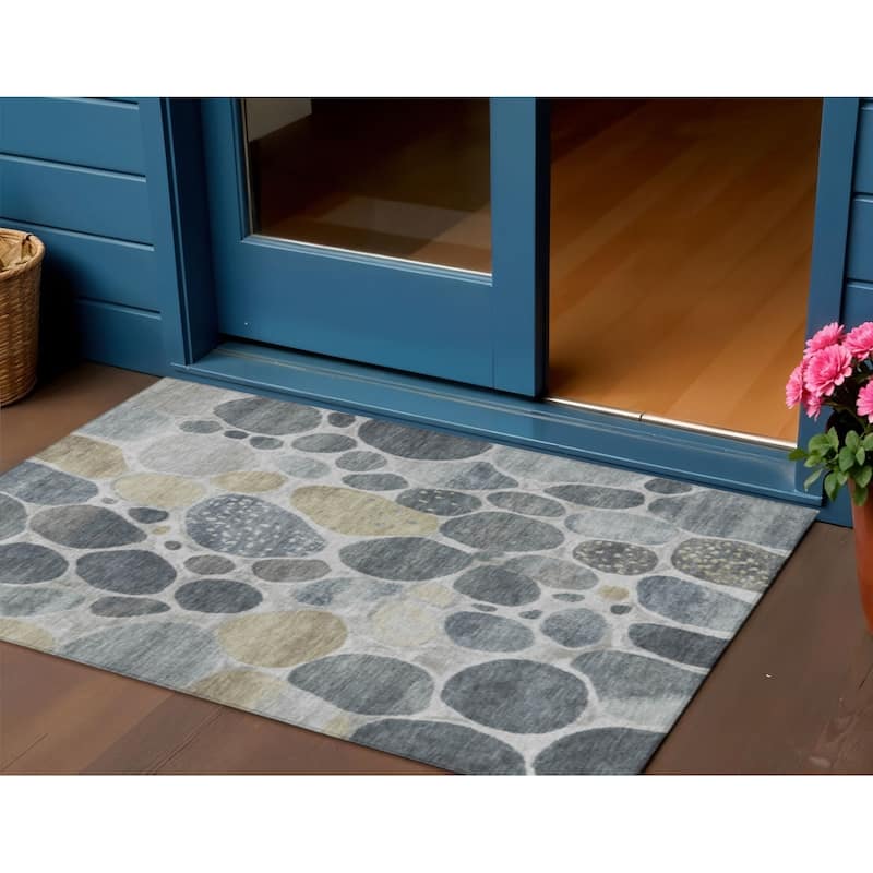 HomeRoots Geometric Transitional Rectangle Outdoor Rug - 3' x 5'