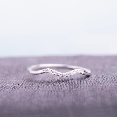 Miadora 10k White Gold Diamond Accent Curved Wedding Band