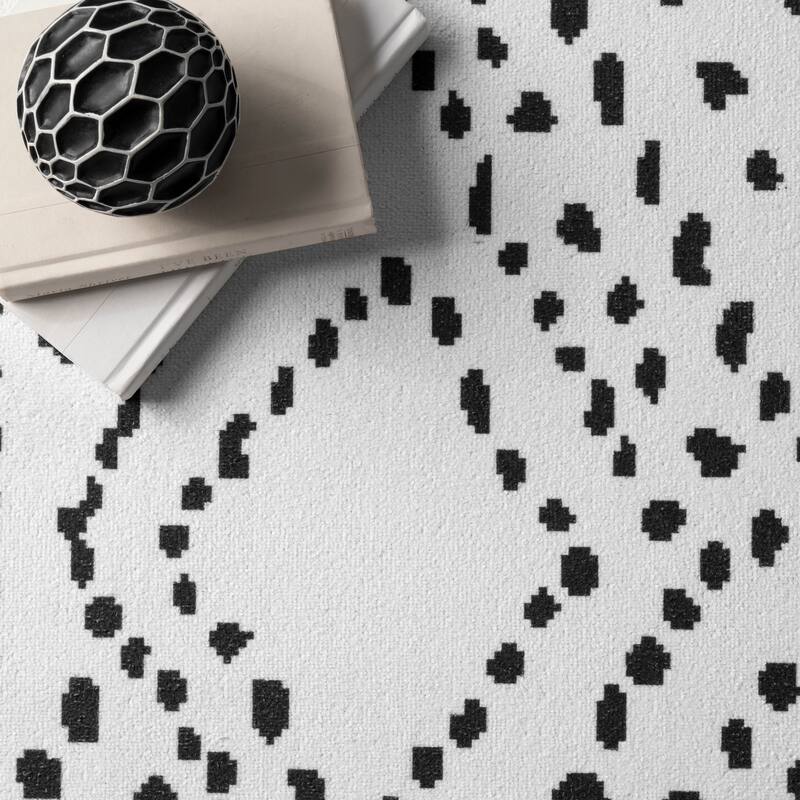 Nuloom Mila SpinClean Machine Washable Diamond Trellis Area Rug