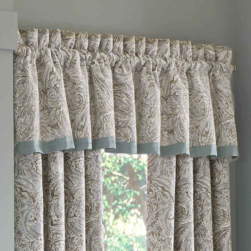 Five Queens Court Garrison Window Straight Valance