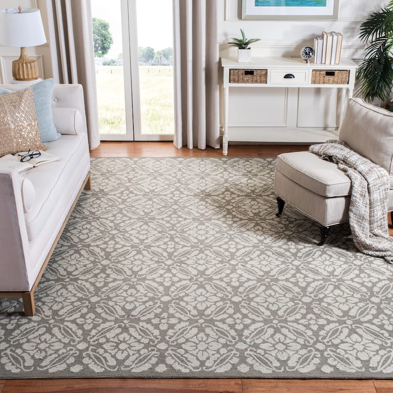 SAFAVIEH Handmade Chelsea Polixeni French Country Wool Rug - 5'3" x 8'3" - Sage
