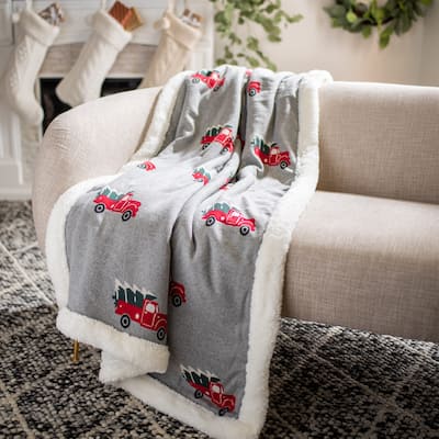 SAFAVIEH Holiday Grey Heartland 50 x 60-inch Throw Blanket